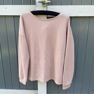 Women's Zesica 2 Pc LS Top and Short Set Size L NWOT‎